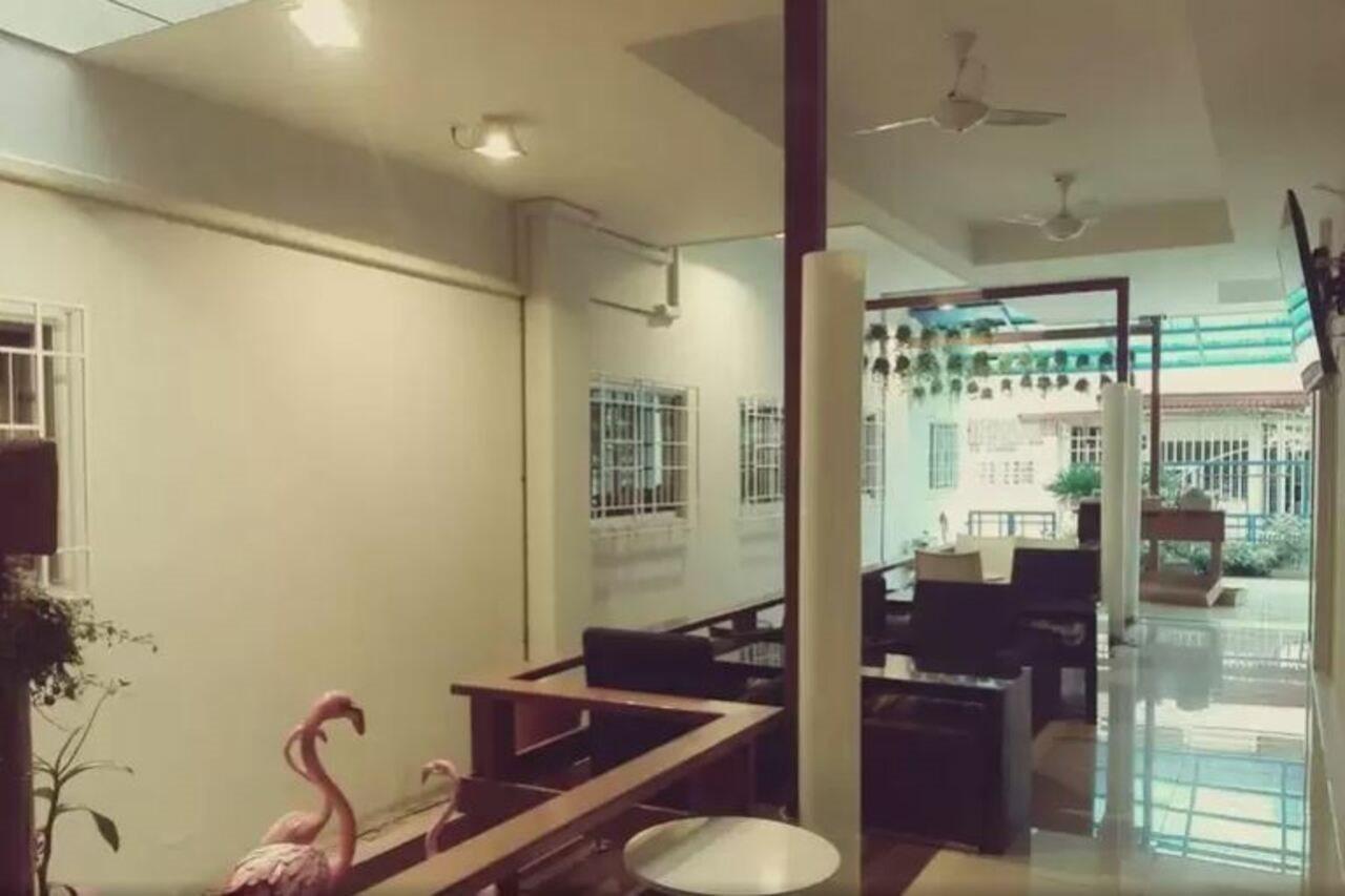 Kim Hostel 2 At Morleng Bangkok Bagian luar foto